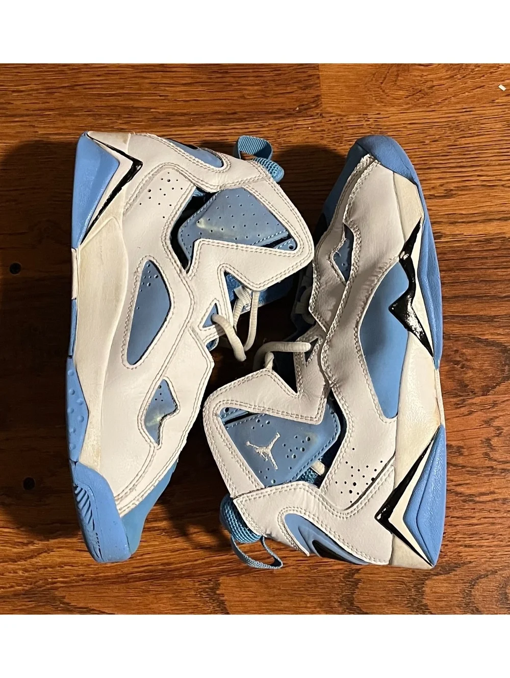 Nike Air Jordan True Flight GS UNC Size 5Y Basketball K